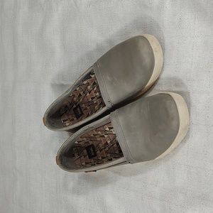 Teva Women's Willow Slip On Flat Loafers Size 9.5 Grey Leather 1017150